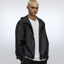 Carica l&#39;immagine nel visualizzatore di Gallery, K-Way Windbreaker Villapizzone
